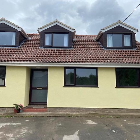 Cleeves Cottage Брокли Экстерьер фото